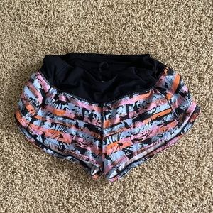 LULULEMON Speed up short cool pattern